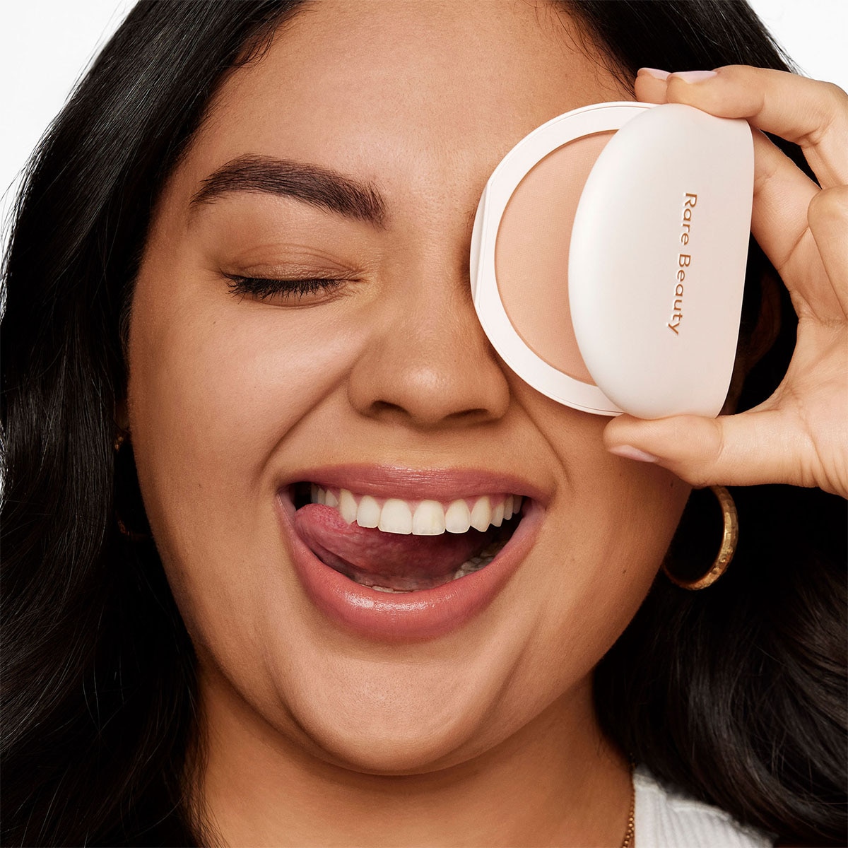 TRUE TO MYSELF TINTED PRESSED TALC-FREE FINISHING POWDER (POLVO FIJADOR PARA ROSTRO)